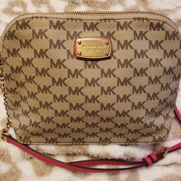 SOLD-Michael Kors Raspberry Tan Crossbody - Picture 3 of 9